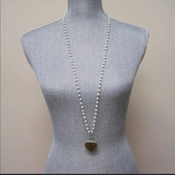Mars and Valentine Spectacular “Love Meter” Locket-Boutique
